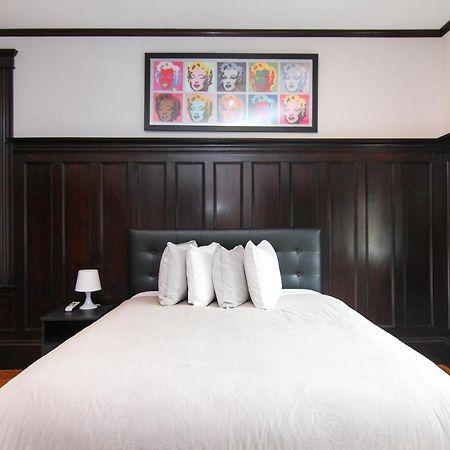 A Stylish Stay W/ A Queen Bed, Heated Floors.. #37 Brookline Bagian luar foto